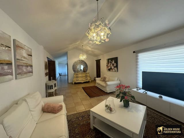 3 chambre Villa/Maison à vendre à Tuineje avec piscine - 450 000 € (Ref: 9877898)