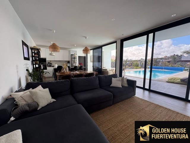3 camera da letto Villa in vendita in Villaverde, La Oliva con piscina garage - 1.100.000 € (Rif: 9880569)