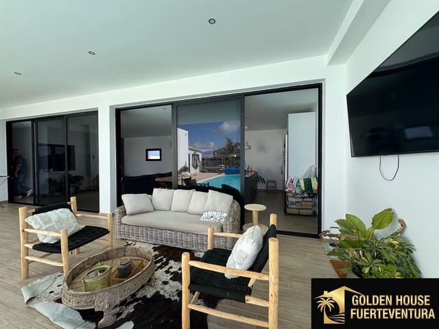 3 camera da letto Villa in vendita in Villaverde, La Oliva con piscina garage - 1.100.000 € (Rif: 9880569)