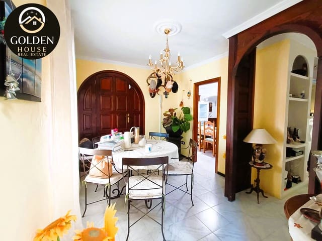 3 soveværelse Villa til salg i Parque Holandés, La Oliva med swimmingpool garage - € 740.000 (Ref: 9943893)