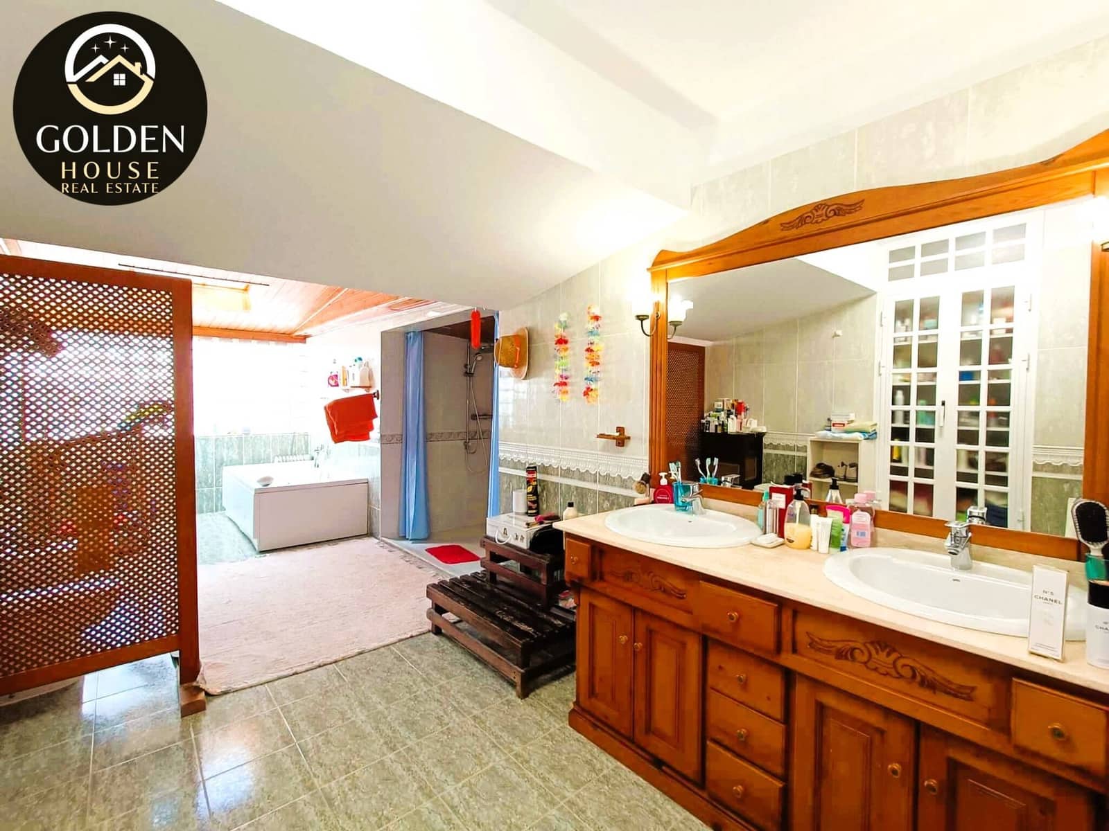 3 soveværelse Villa til salg i Parque Holandes med swimmingpool garage - € 740.000 (Ref: 9943893)