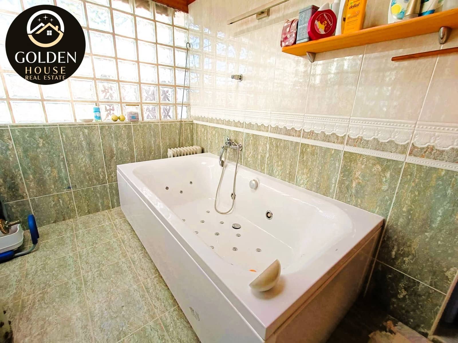 3 soveværelse Villa til salg i Parque Holandes med swimmingpool garage - € 740.000 (Ref: 9943893)