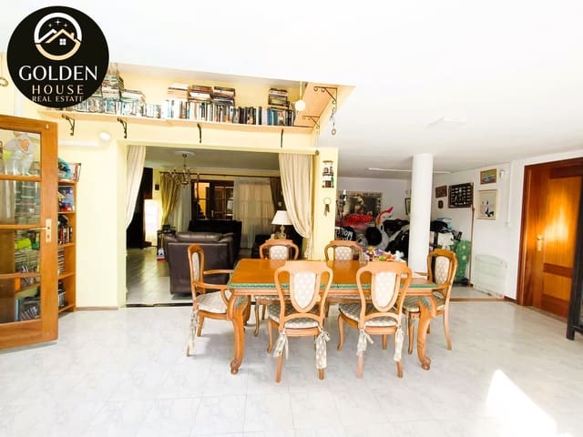 3 soveværelse Villa til salg i Parque Holandés, La Oliva med swimmingpool garage - € 740.000 (Ref: 9943893)