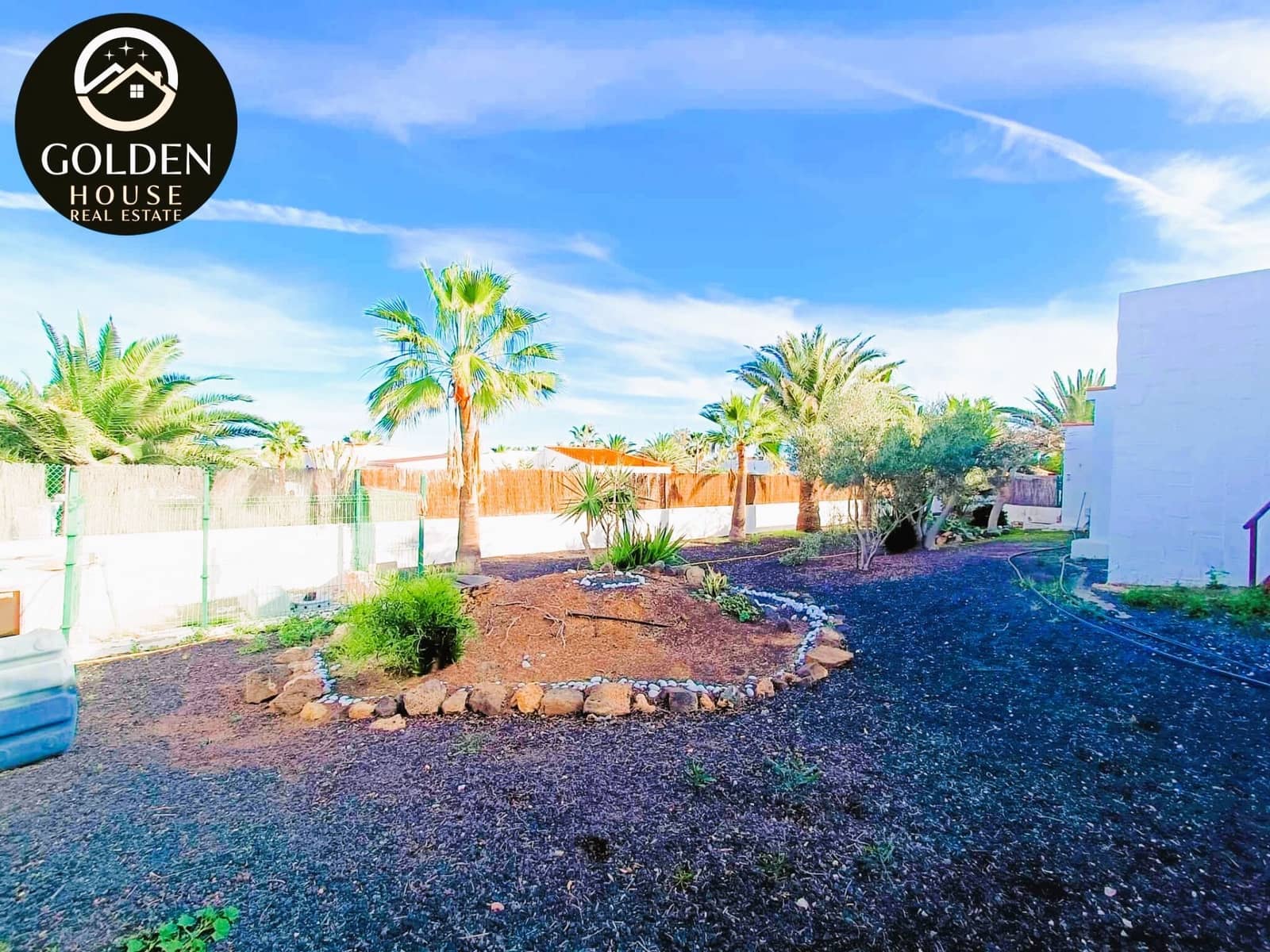 3 soveværelse Villa til salg i Parque Holandes med swimmingpool garage - € 740.000 (Ref: 9943893)