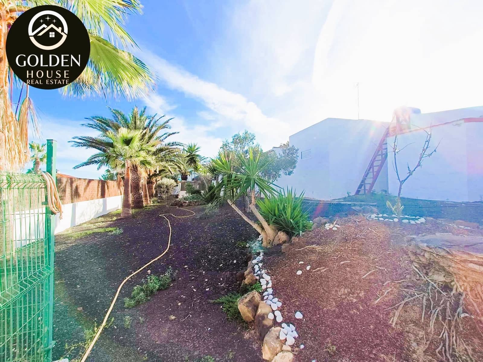 3 soveværelse Villa til salg i Parque Holandes med swimmingpool garage - € 740.000 (Ref: 9943893)