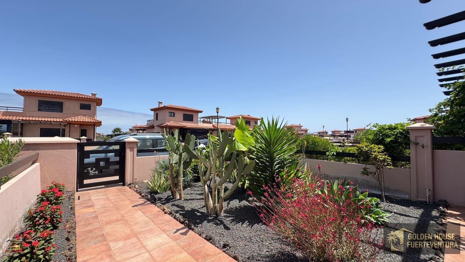 1 bedroom Villa for sale in Lajares with pool - € 199,000 (Ref: 9953727)