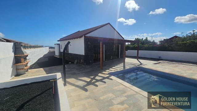 2 sypialnia Willa na sprzedaż w Antigua z basenem garażem - 290 000 € (Ref: 9961996)