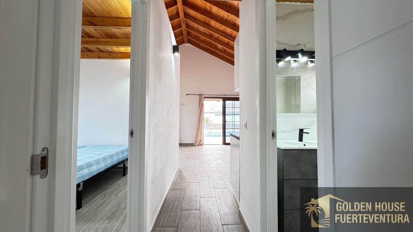 2 Zimmer Villa zu verkaufen in Antigua mit Pool Garage - 290.000 € (Ref: 9961996)