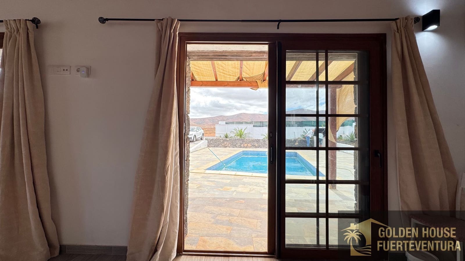 2 Zimmer Villa zu verkaufen in Antigua mit Pool Garage - 290.000 € (Ref: 9961996)