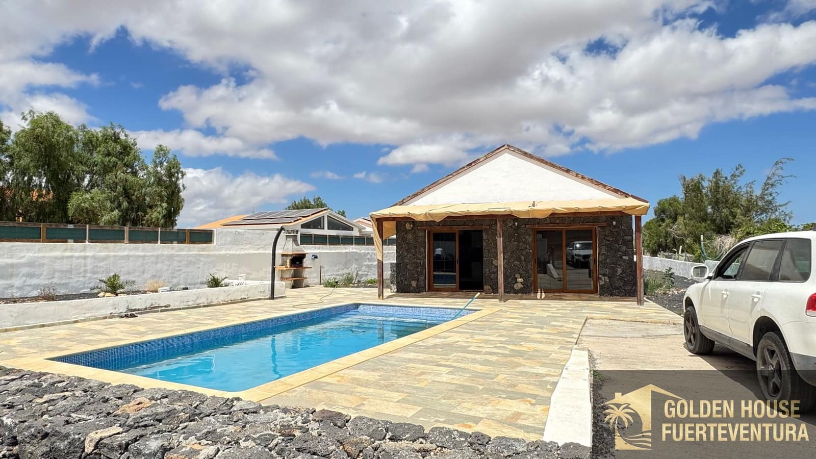 2 Zimmer Villa zu verkaufen in Antigua mit Pool Garage - 290.000 € (Ref: 9961996)