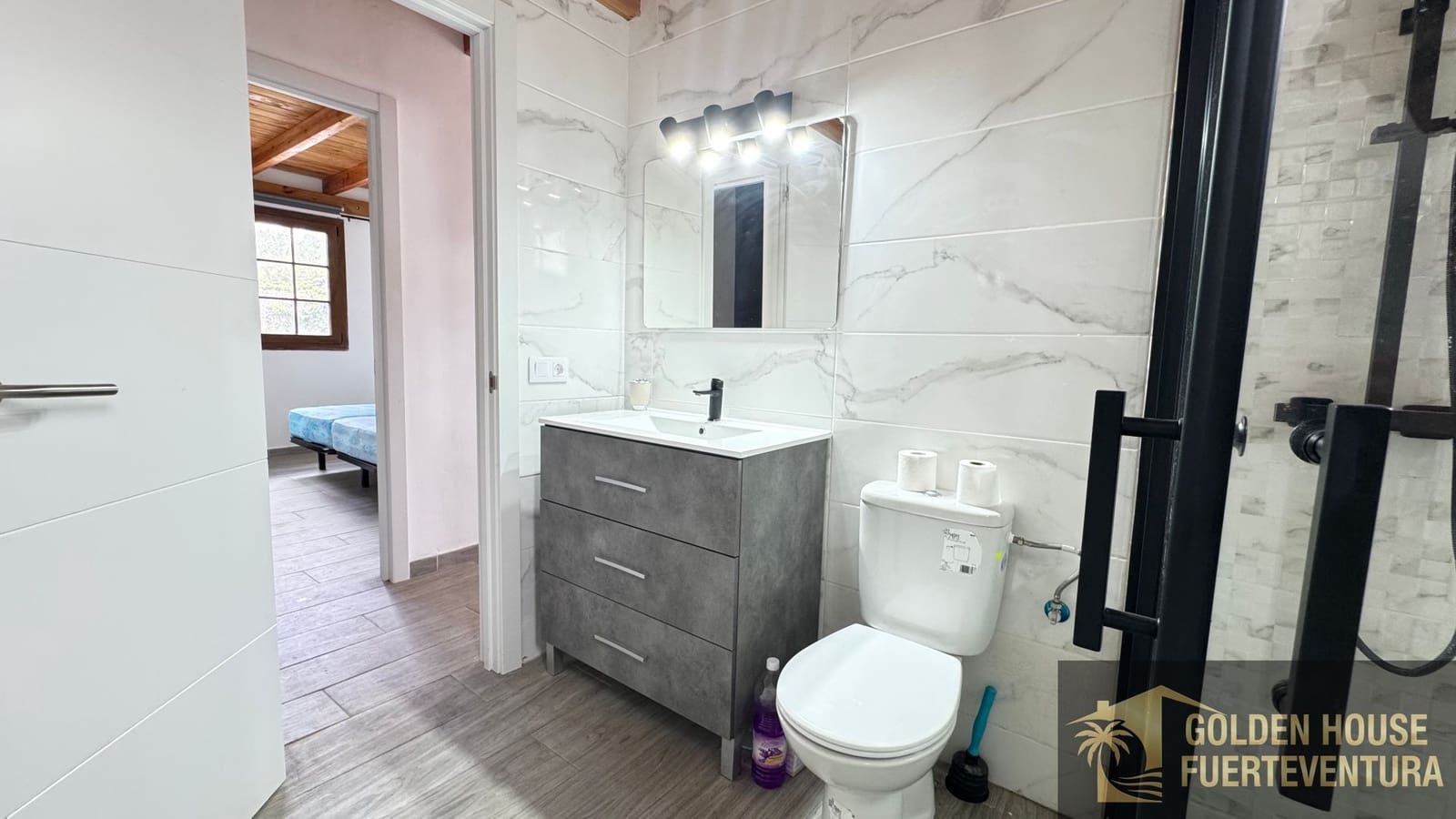 2 Zimmer Villa zu verkaufen in Antigua mit Pool Garage - 290.000 € (Ref: 9961996)