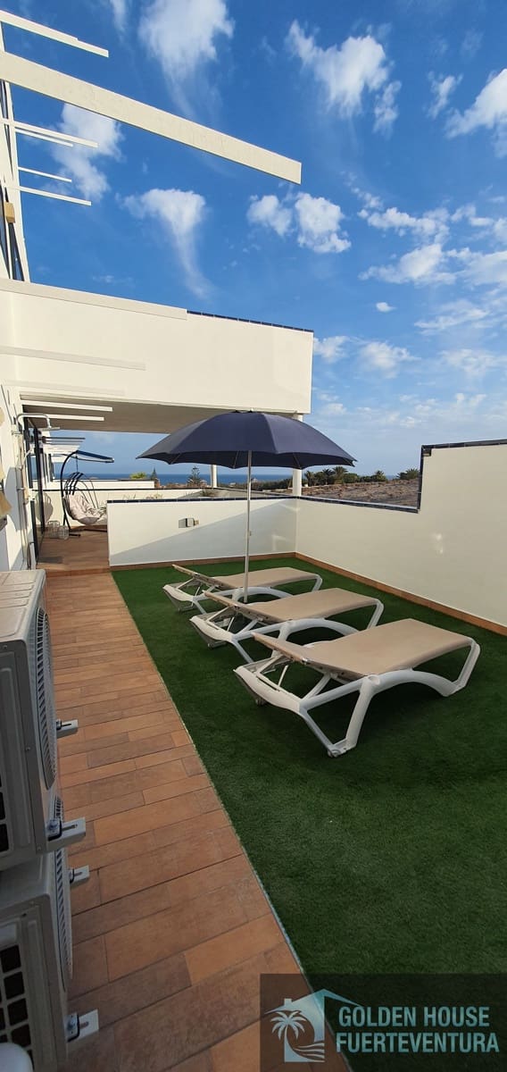 2 bedroom Flat for sale in Pajara with garage - € 395,000 (Ref: 9972848)