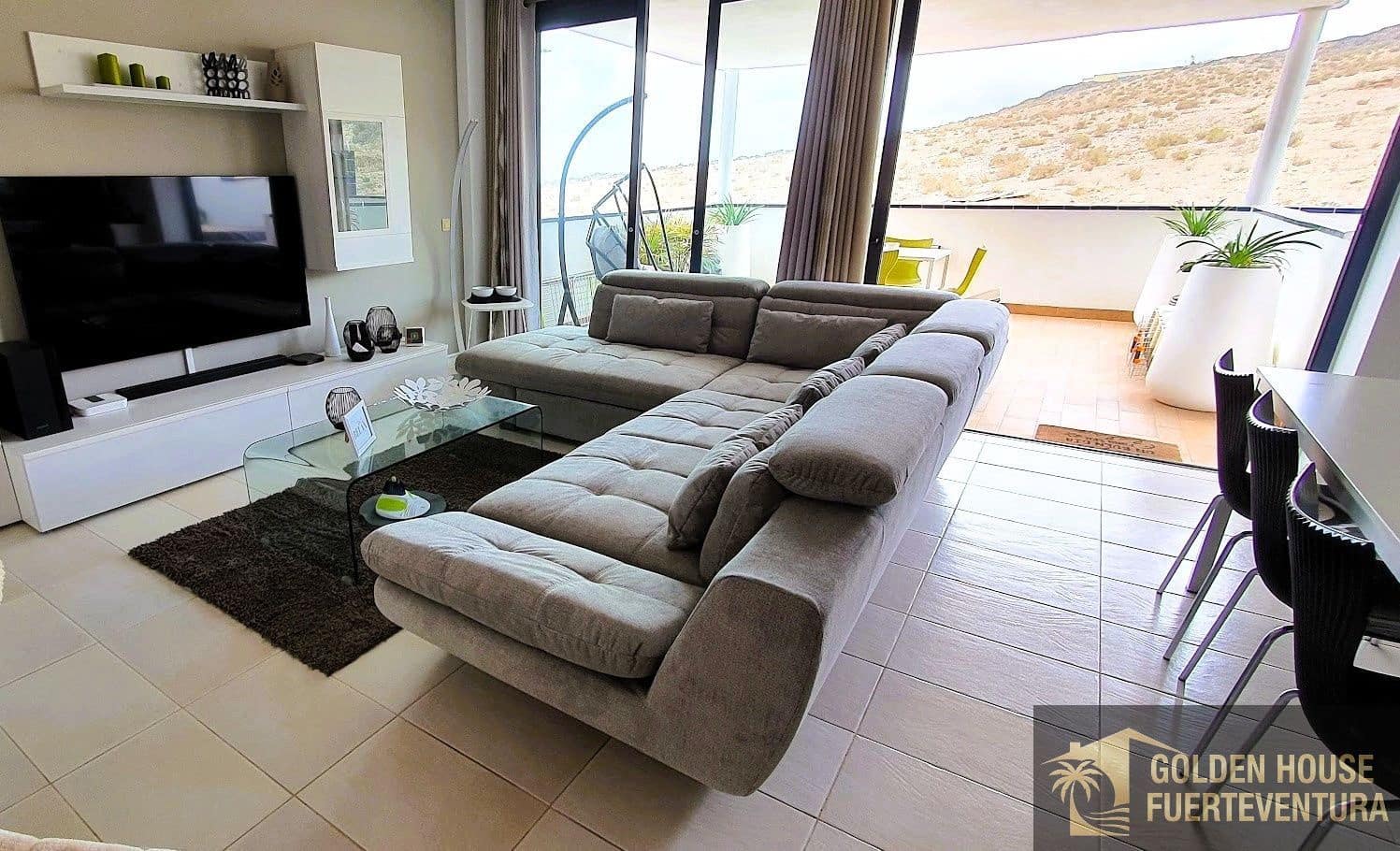 2 bedroom Flat for sale in Pajara with garage - € 395,000 (Ref: 9972848)