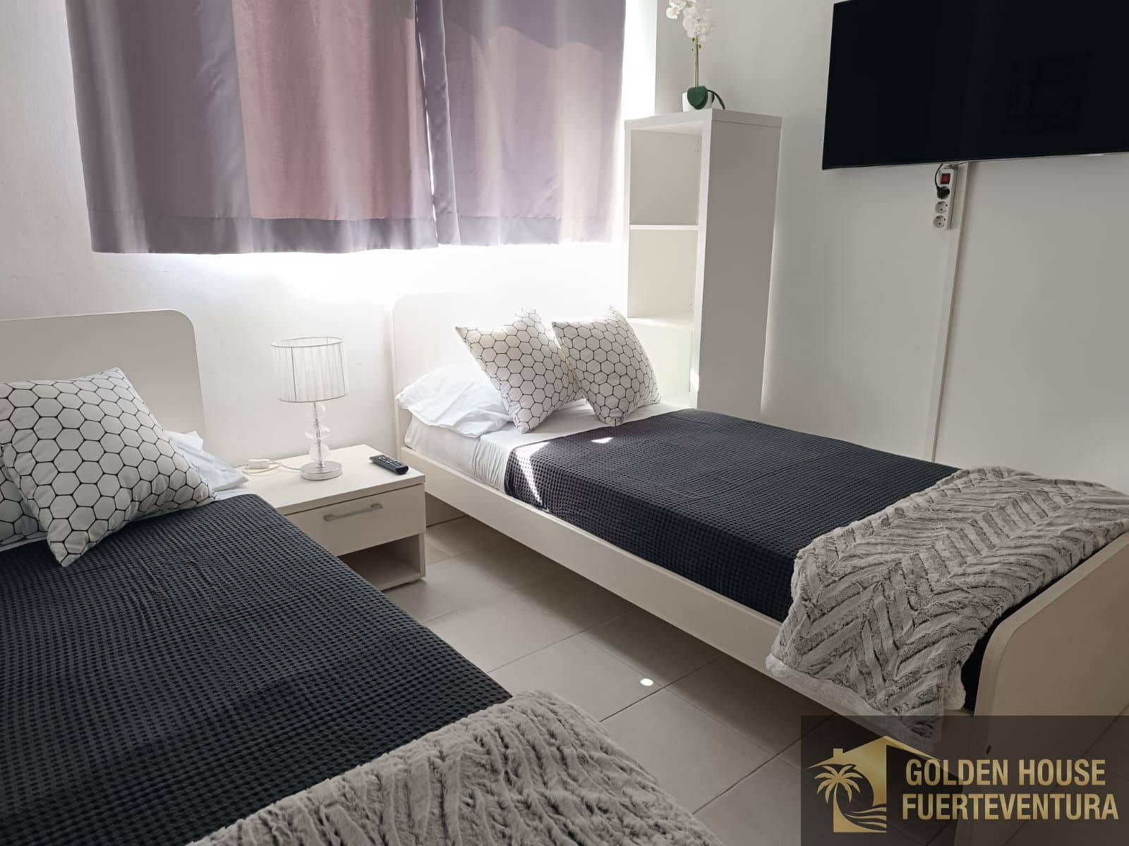 2 bedroom Flat for sale in Pajara with garage - € 395,000 (Ref: 9972848)