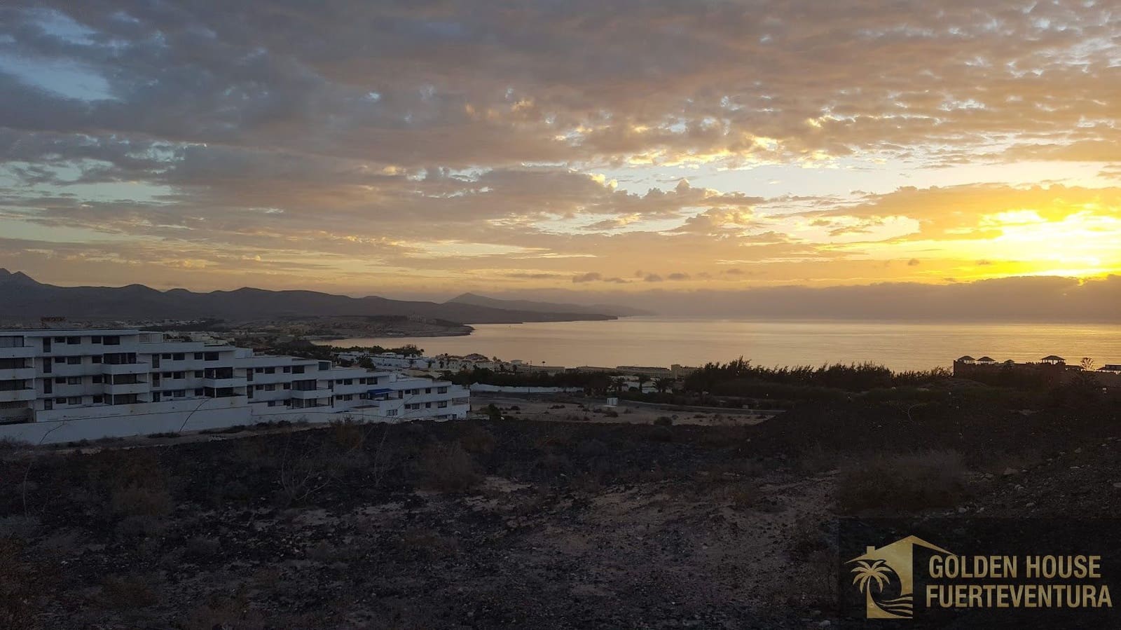 2 bedroom Flat for sale in Pajara with garage - € 395,000 (Ref: 9972848)