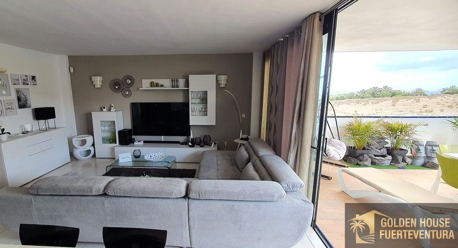 2 bedroom Flat for sale in Pajara with garage - € 395,000 (Ref: 9972848)