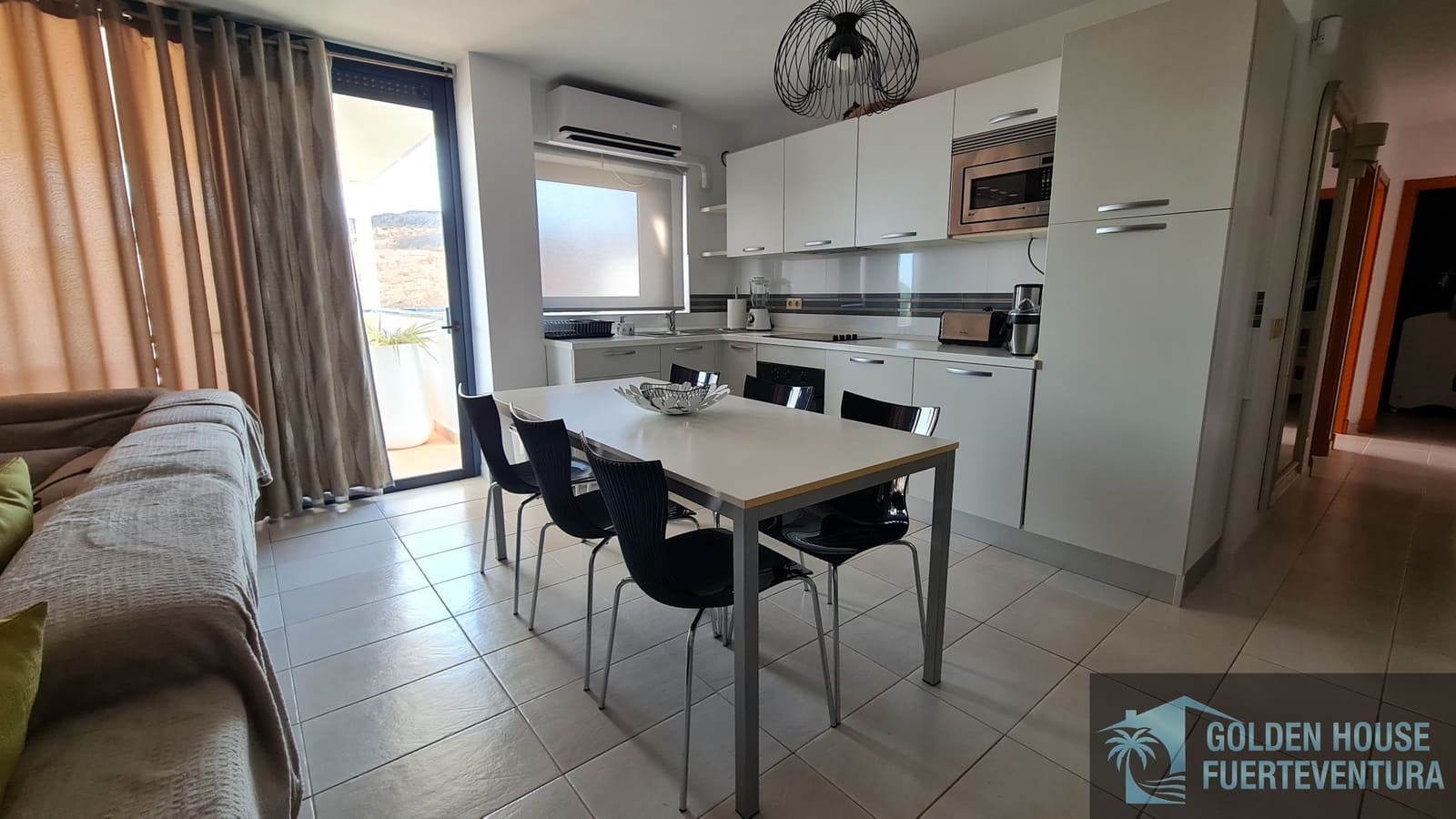 2 bedroom Flat for sale in Pajara with garage - € 395,000 (Ref: 9972848)