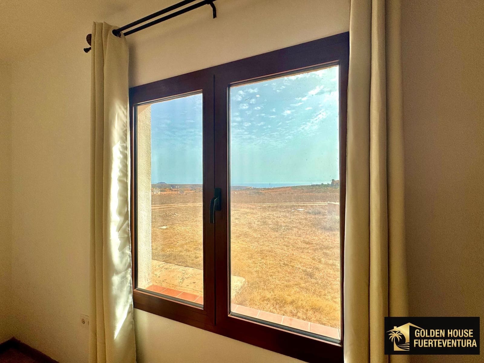 3 quarto Moradia para venda em Puerto del Rosario com garagem - 450 000 € (Ref: 9998089)
