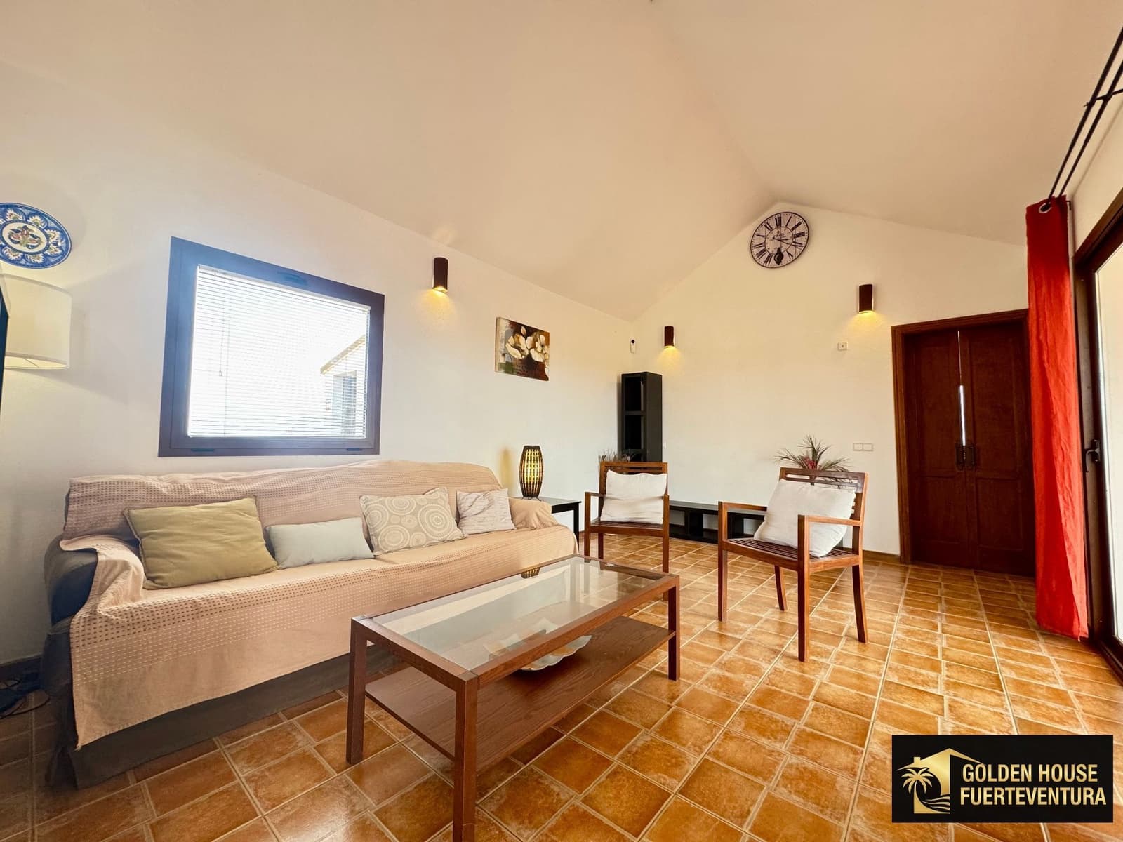 3 quarto Moradia para venda em Puerto del Rosario com garagem - 450 000 € (Ref: 9998089)