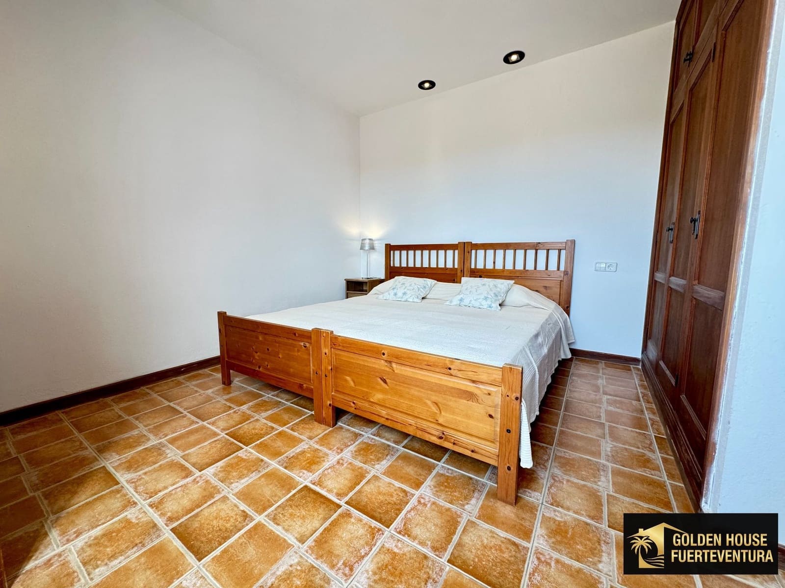 3 quarto Moradia para venda em Puerto del Rosario com garagem - 450 000 € (Ref: 9998089)