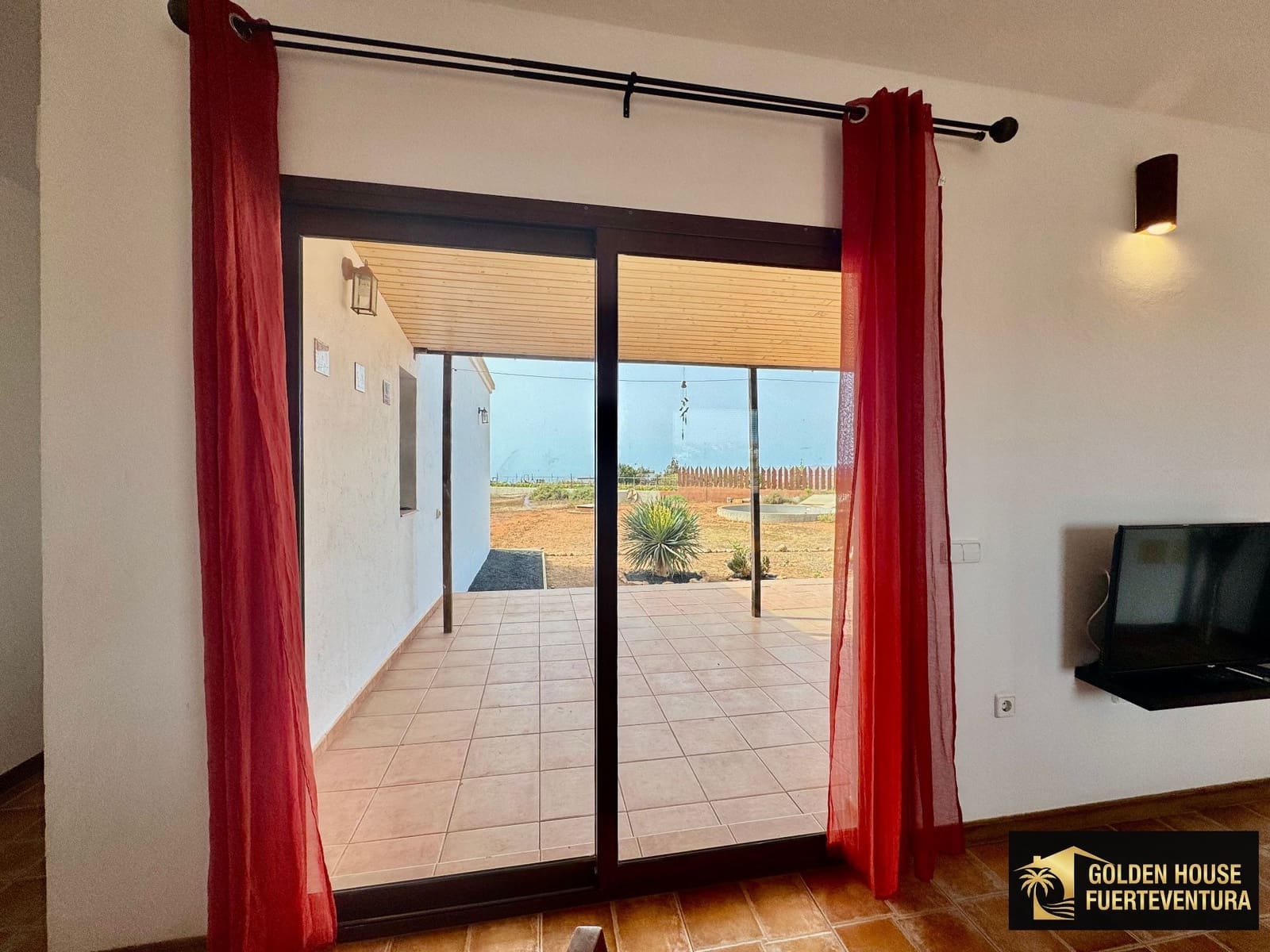 3 quarto Moradia para venda em Puerto del Rosario com garagem - 450 000 € (Ref: 9998089)