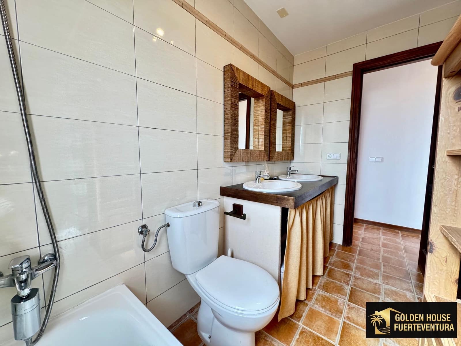 3 quarto Moradia para venda em Puerto del Rosario com garagem - 450 000 € (Ref: 9998089)