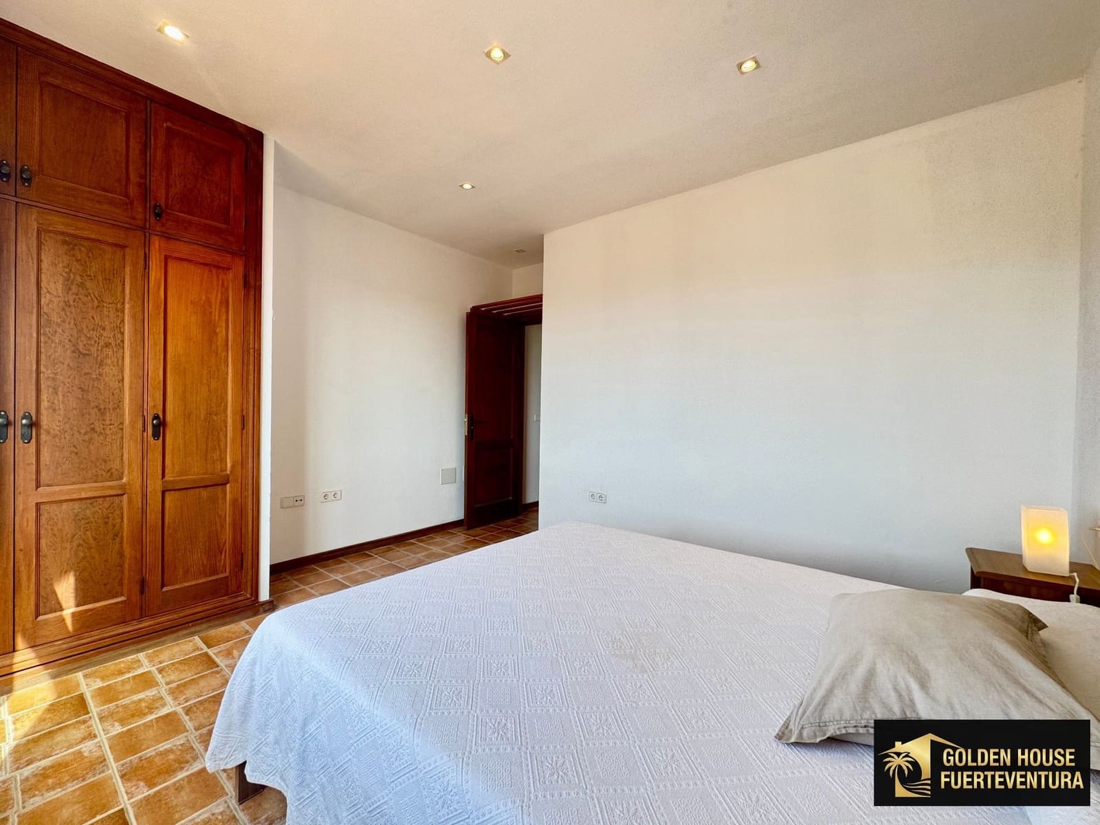 3 quarto Moradia para venda em Puerto del Rosario com garagem - 450 000 € (Ref: 9998089)