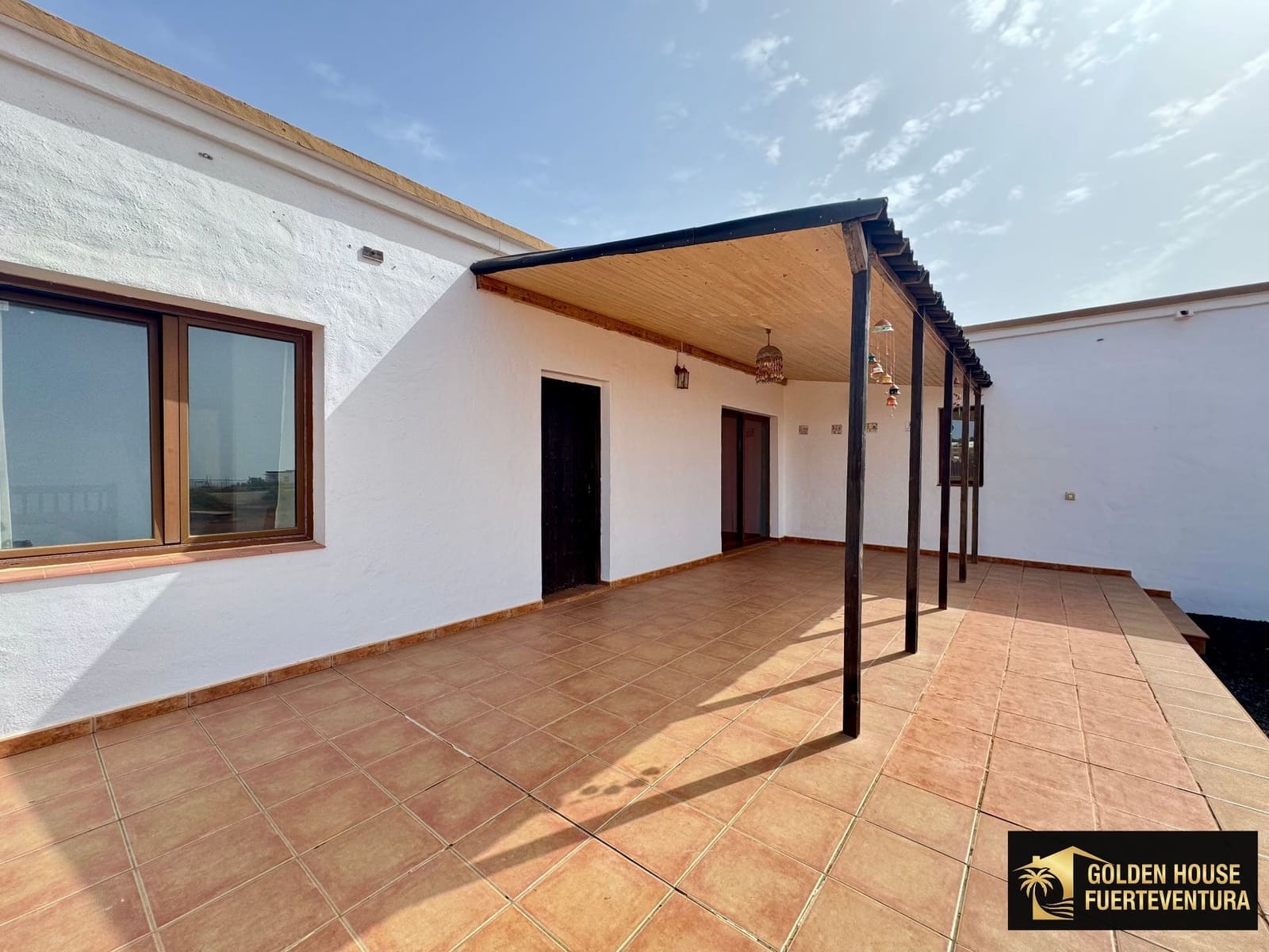 3 quarto Moradia para venda em Puerto del Rosario com garagem - 450 000 € (Ref: 9998089)