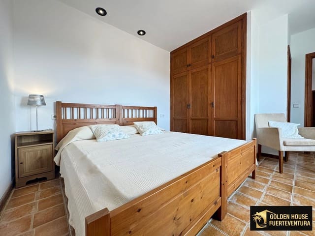 3 Zimmer Villa zu verkaufen in Puerto del Rosario mit Garage - 450.000 € (Ref: 9998089)