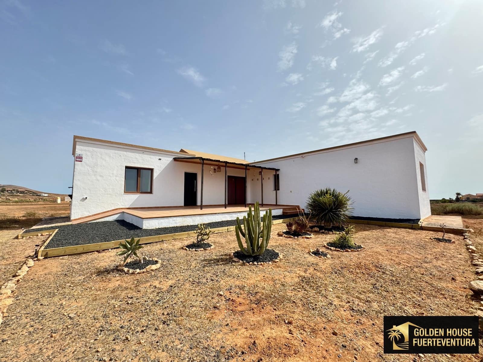 3 quarto Moradia para venda em Puerto del Rosario com garagem - 450 000 € (Ref: 9998089)