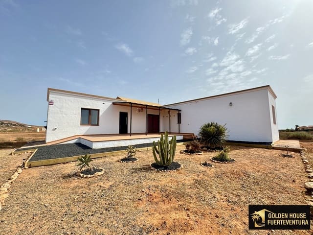 3 Zimmer Villa zu verkaufen in Puerto del Rosario mit Garage - 450.000 € (Ref: 9998089)
