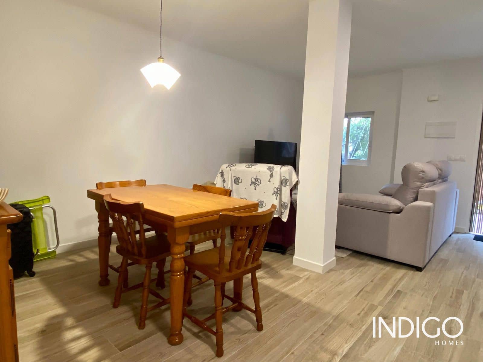 2 soveværelse Byhus til leje i Alicante by - € 1.000 (Ref: 10034506)