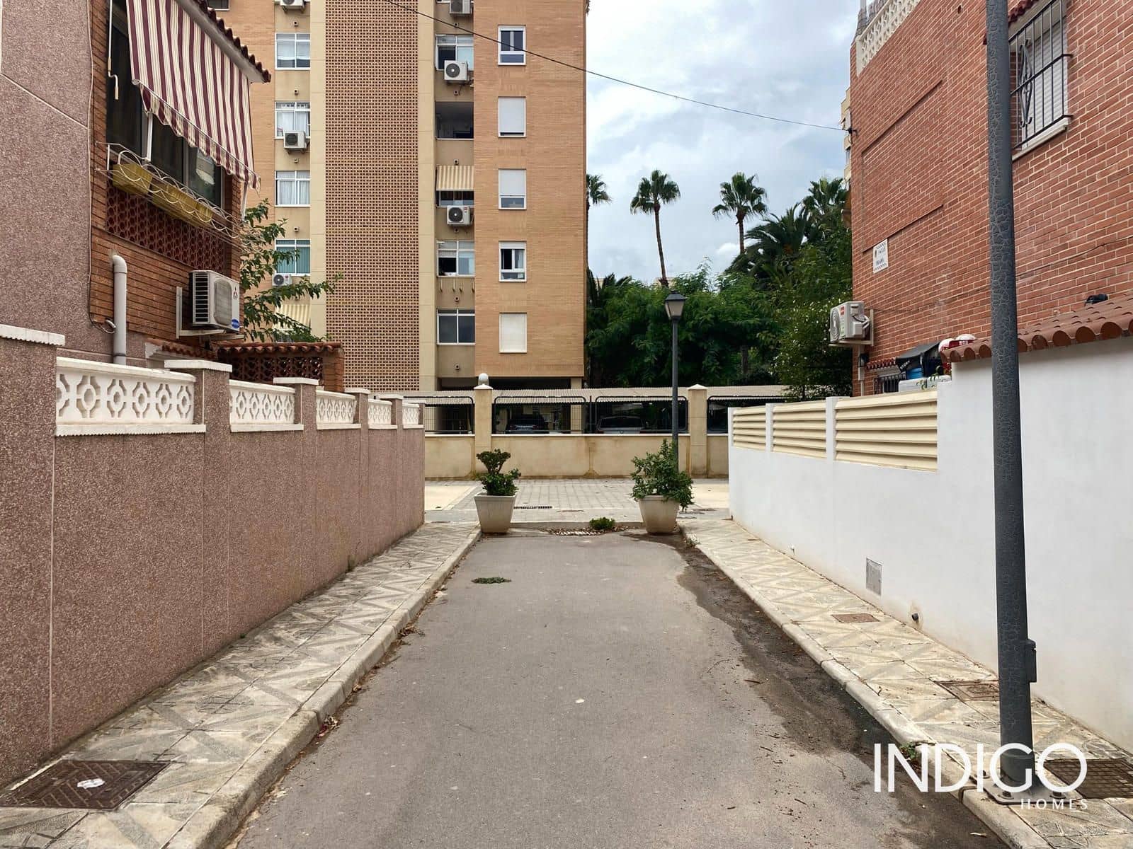 2 soveværelse Byhus til leje i Alicante by - € 1.000 (Ref: 10034506)