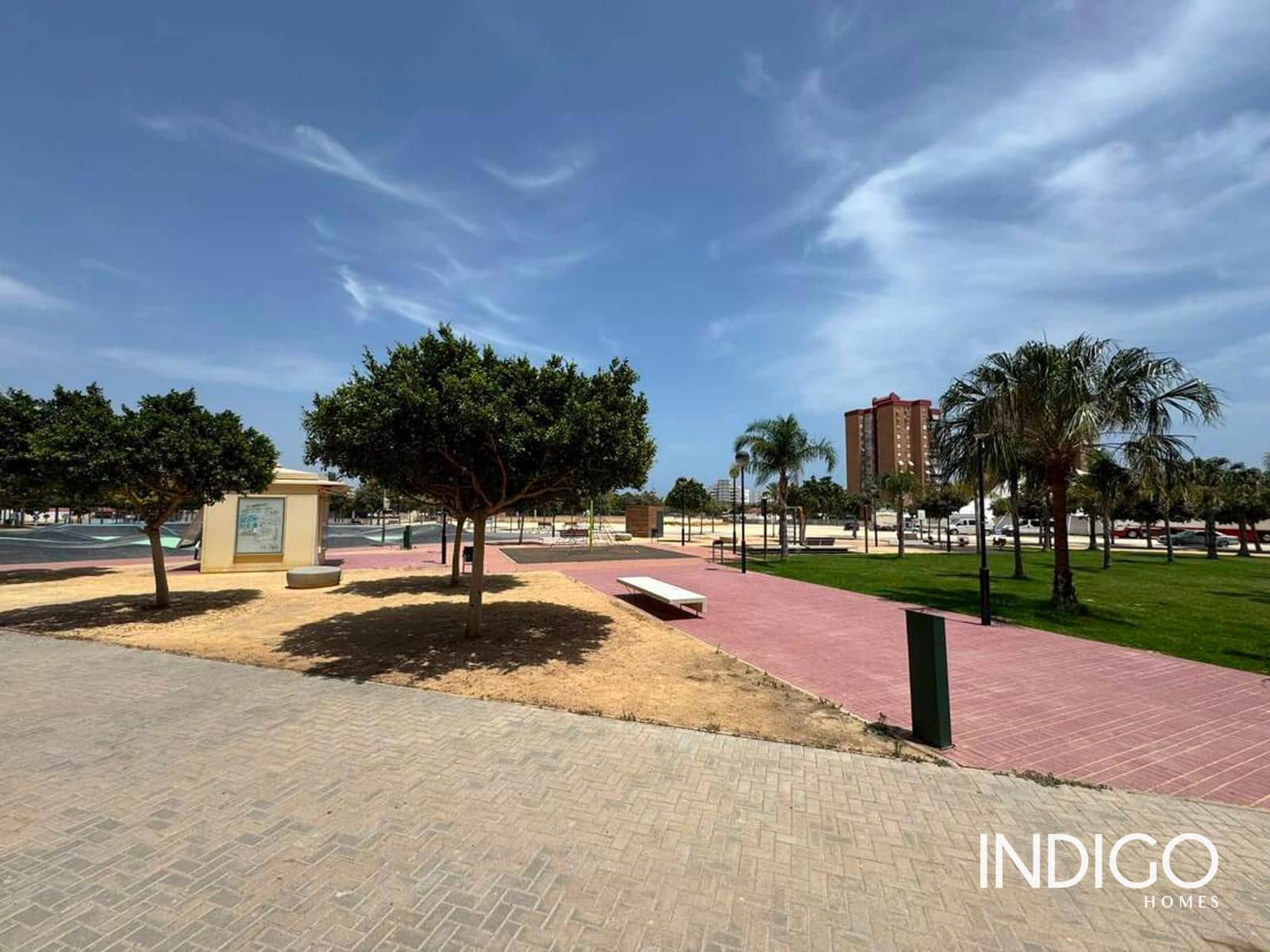 2 soverom Leilighet til leie i El Campello med svømmebasseng garasje - € 1 500 (Ref: 10034507)