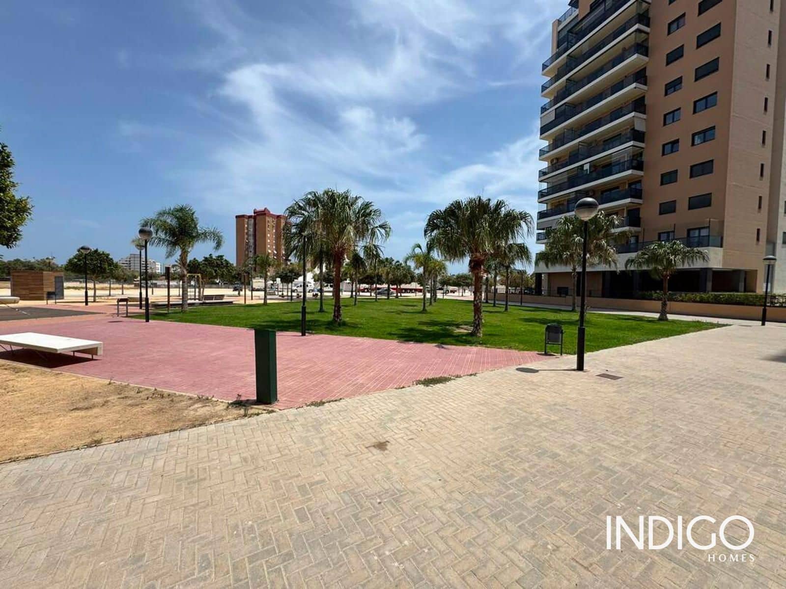 2 soverom Leilighet til leie i El Campello med svømmebasseng garasje - € 1 500 (Ref: 10034507)