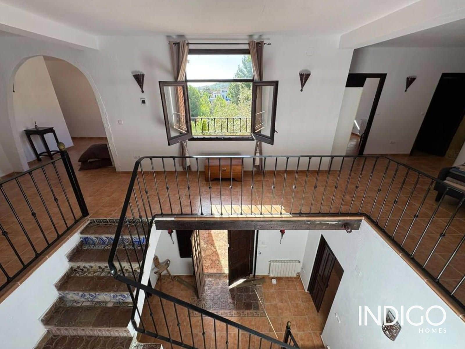7 soverom Villa til salgs i Guadalest med svømmebasseng garasje - € 1 500 000 (Ref: 10136421)