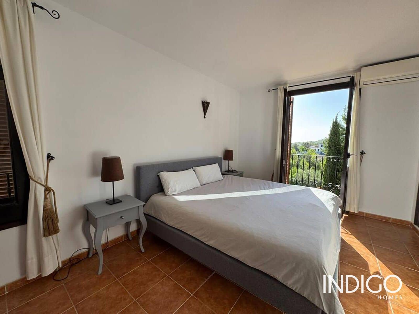 7 soverom Villa til salgs i Guadalest med svømmebasseng garasje - € 1 500 000 (Ref: 10136421)