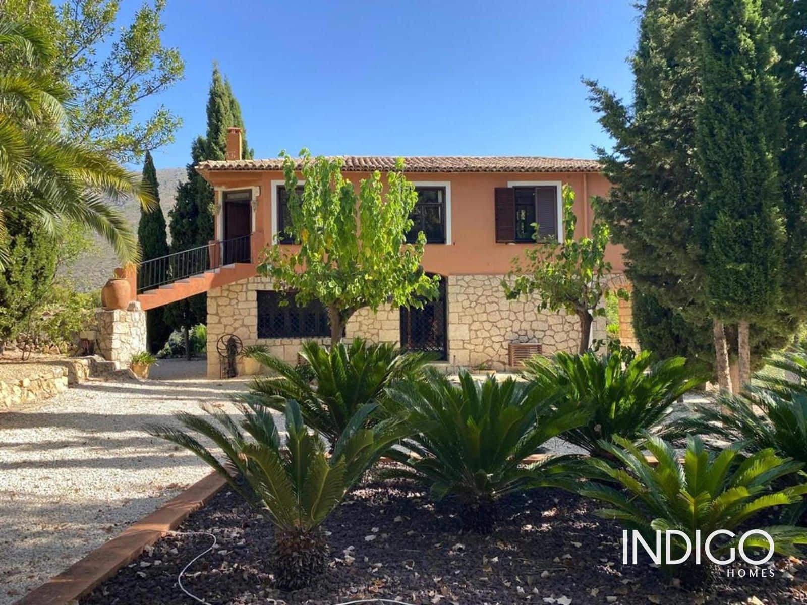 7 soverom Villa til salgs i Guadalest med svømmebasseng garasje - € 1 500 000 (Ref: 10136421)