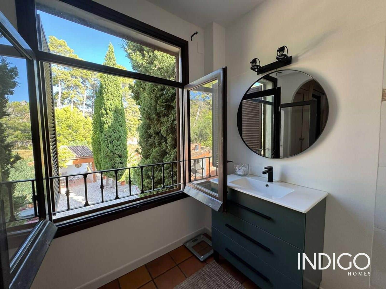 7 soverom Villa til salgs i Guadalest med svømmebasseng garasje - € 1 500 000 (Ref: 10136421)