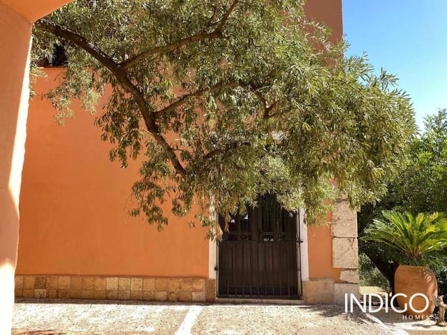 7 soverom Villa til salgs i Guadalest med svømmebasseng garasje - € 1 500 000 (Ref: 10136421)