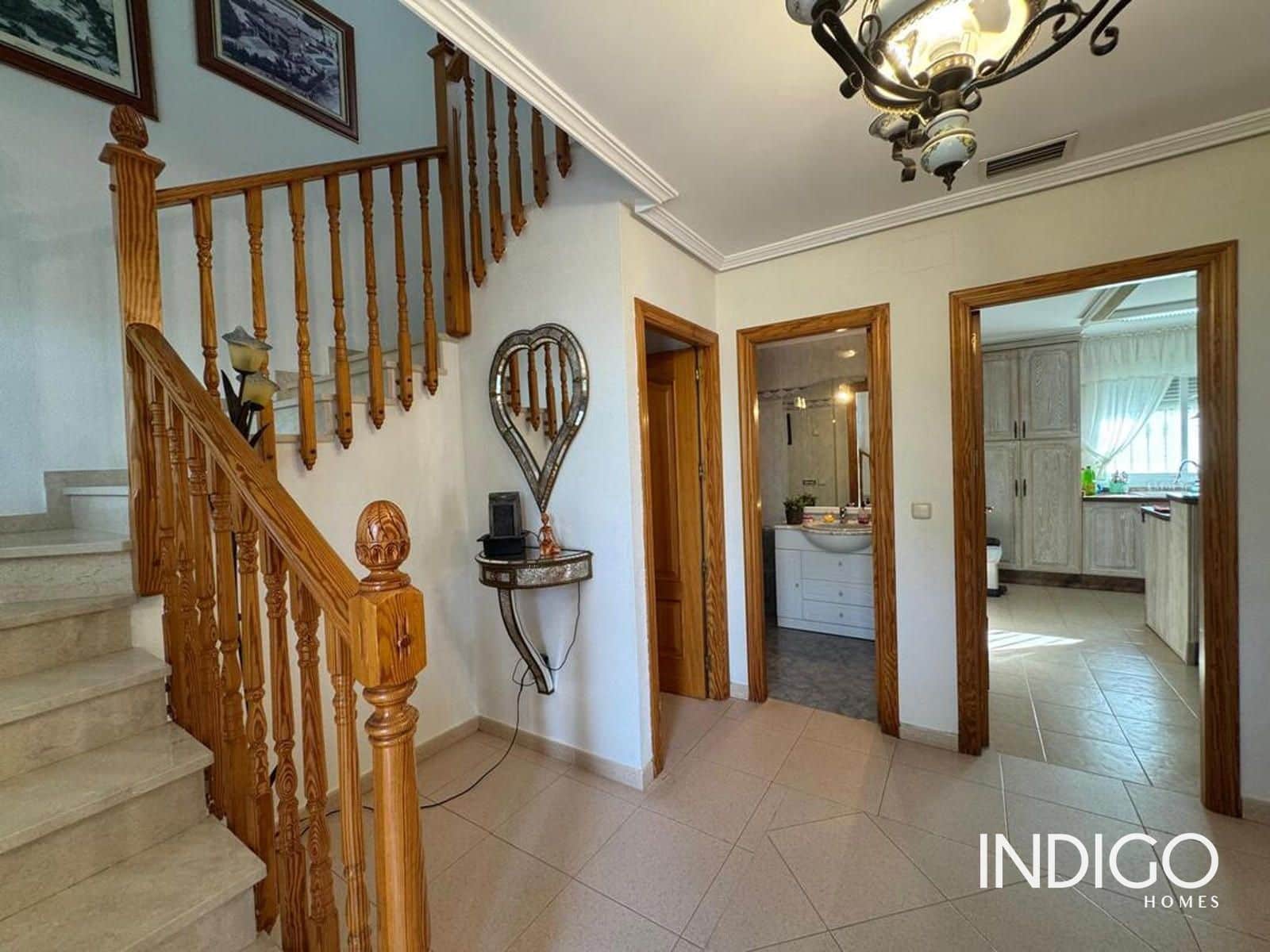 3 bedroom Villa for sale in Busot with pool garage - € 480,000 (Ref: 10177483)