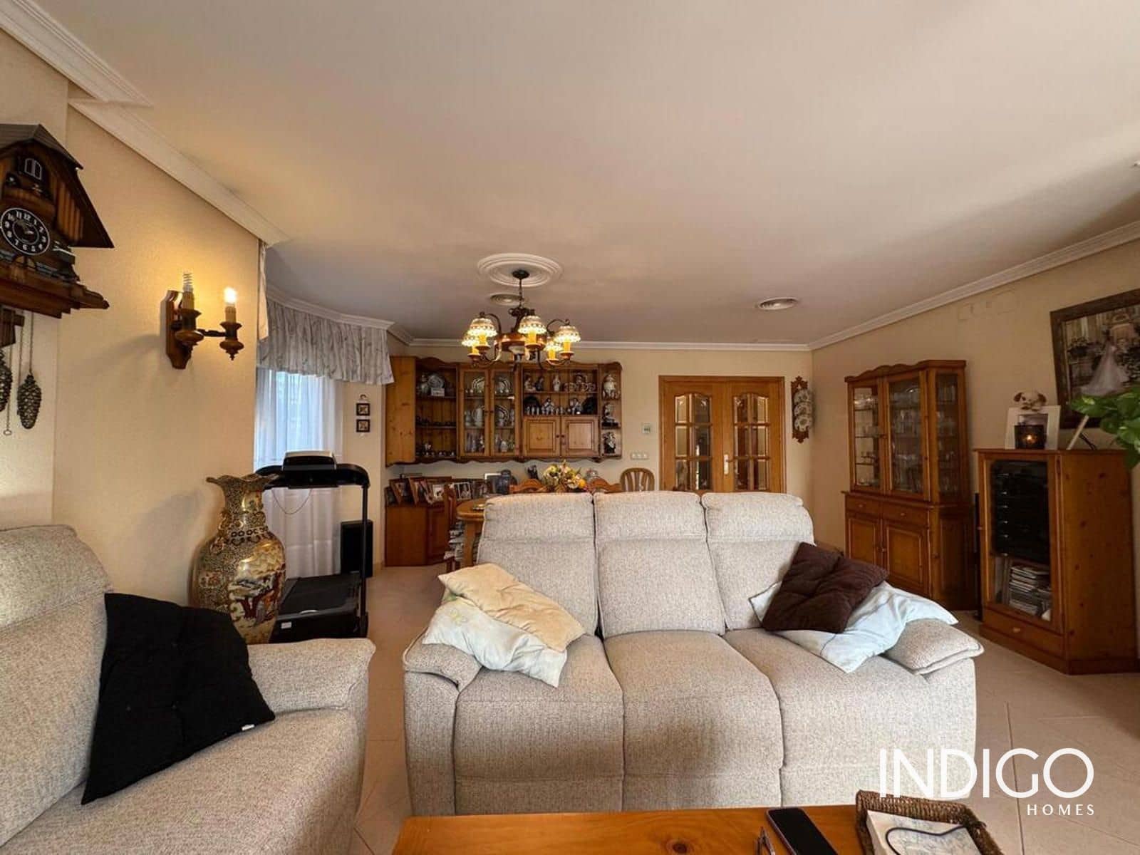3 bedroom Villa for sale in Busot with pool garage - € 480,000 (Ref: 10177483)