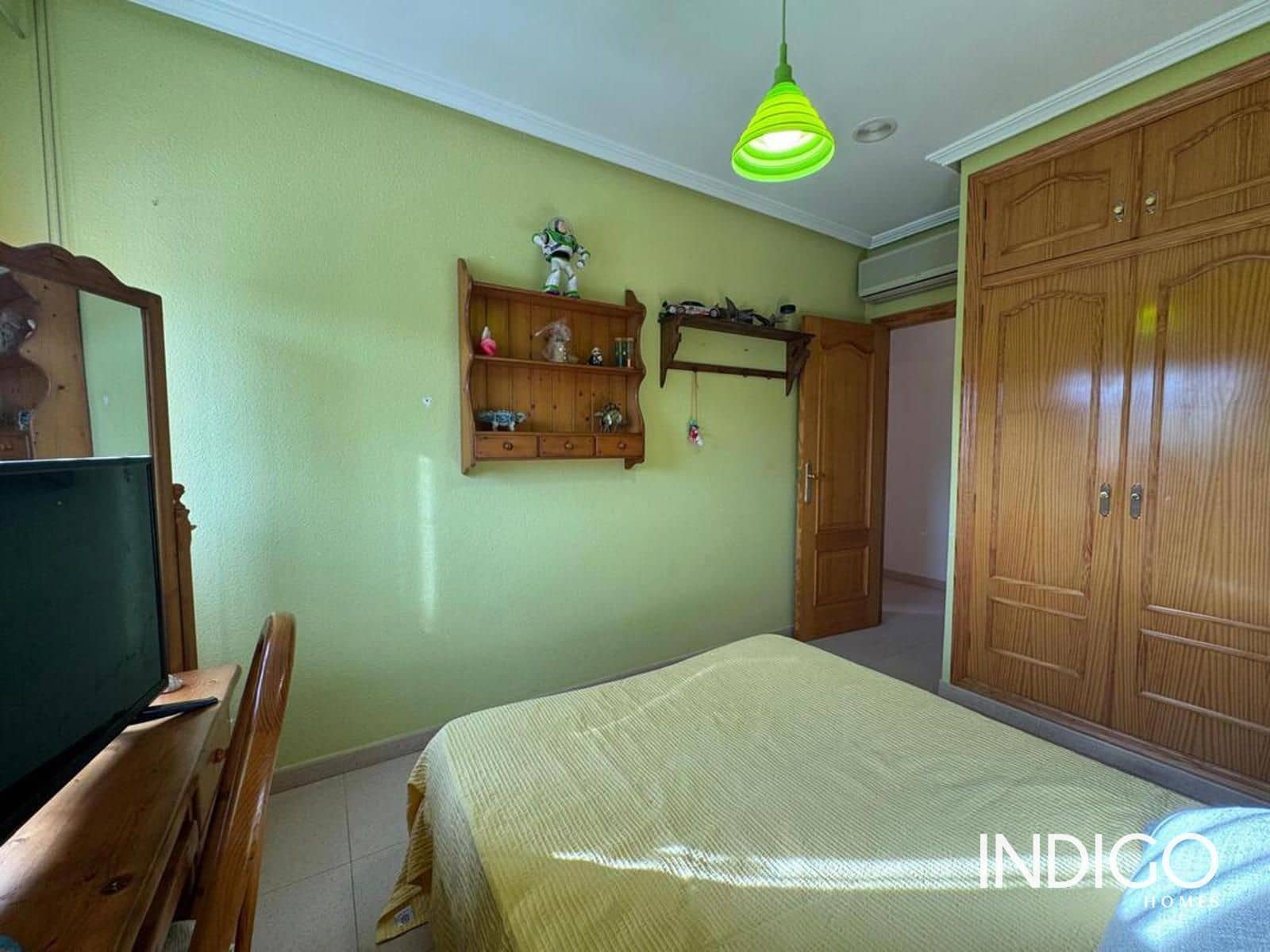 3 bedroom Villa for sale in Busot with pool garage - € 480,000 (Ref: 10177483)