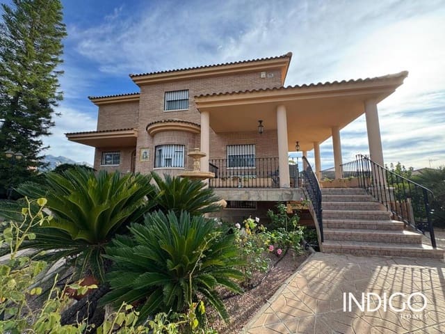 3 bedroom Villa for sale in Busot with pool garage - € 480,000 (Ref: 10177483)