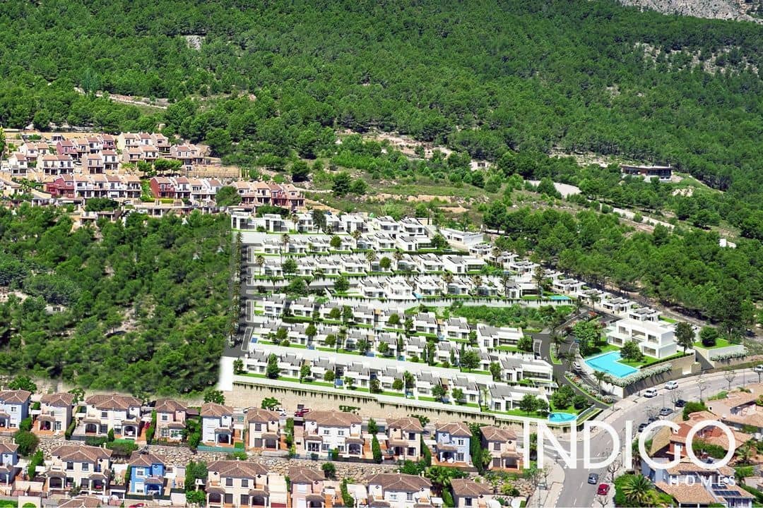 Chalet de 3 habitaciones en Polop en venta con piscina garaje - 480.000 € (Ref: 7071244)