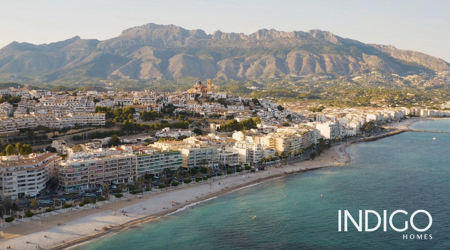 Chalet de 3 habitaciones en Polop en venta con piscina garaje - 480.000 € (Ref: 7071244)