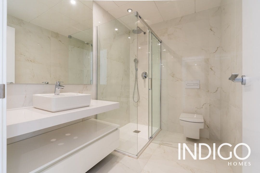 2 bedroom Flat for sale in Benidorm with pool garage - € 655,000 (Ref: 7122911)