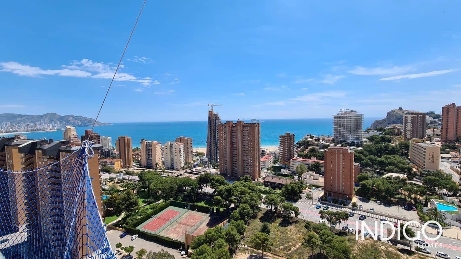 2 bedroom Flat for sale in Benidorm with pool garage - € 655,000 (Ref: 7122911)