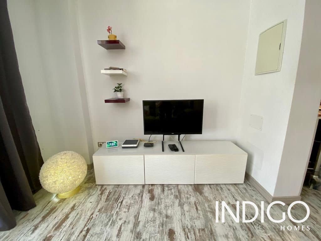 Piso en Alicante / Alacant ciudad en alquiler con piscina garaje - 900 € (Ref: 7897768)