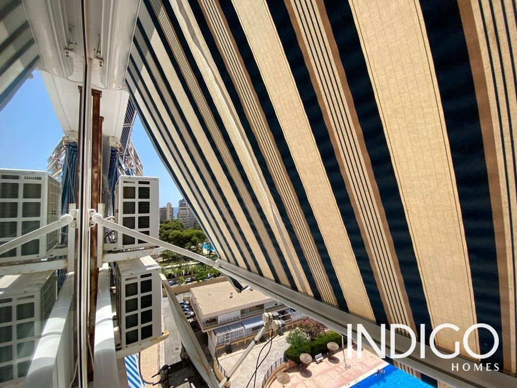 Piso en Alicante / Alacant ciudad en alquiler con piscina garaje - 900 € (Ref: 7897768)
